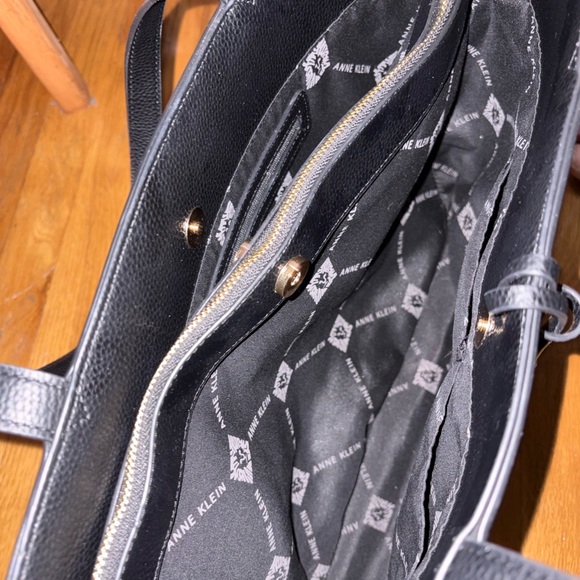 Anne Klein Black Tote with Gold Bag Charms - Picture 6 of 9
